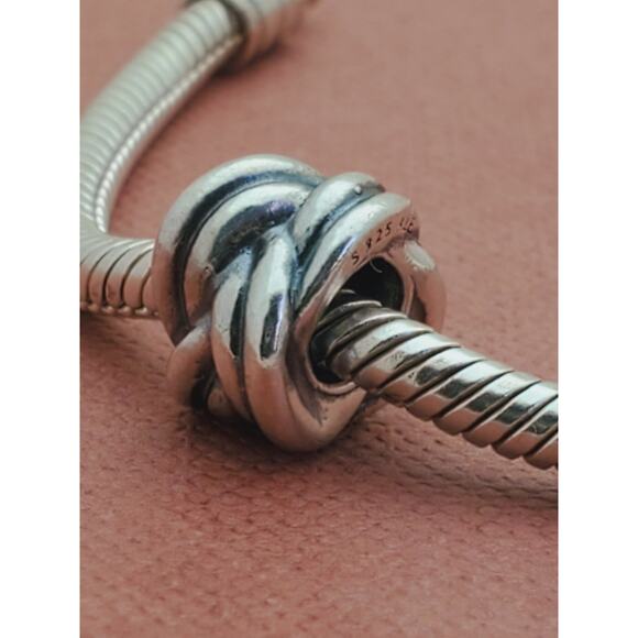 PANDORA Love Knot Charm in 925 Sterling Silver 790484 - Picture 3 of 7